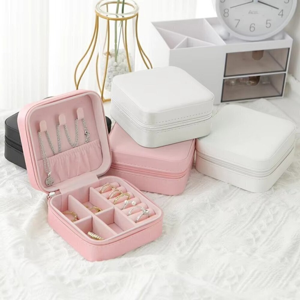 NWT Pink Vegan Leather Jewelry Organizer Travel Storage Box